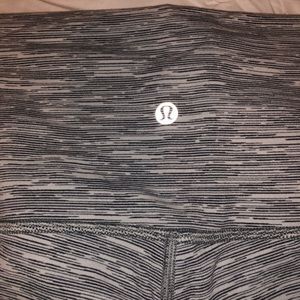 Lululemon Special Edition Wunder Unders Sz 8